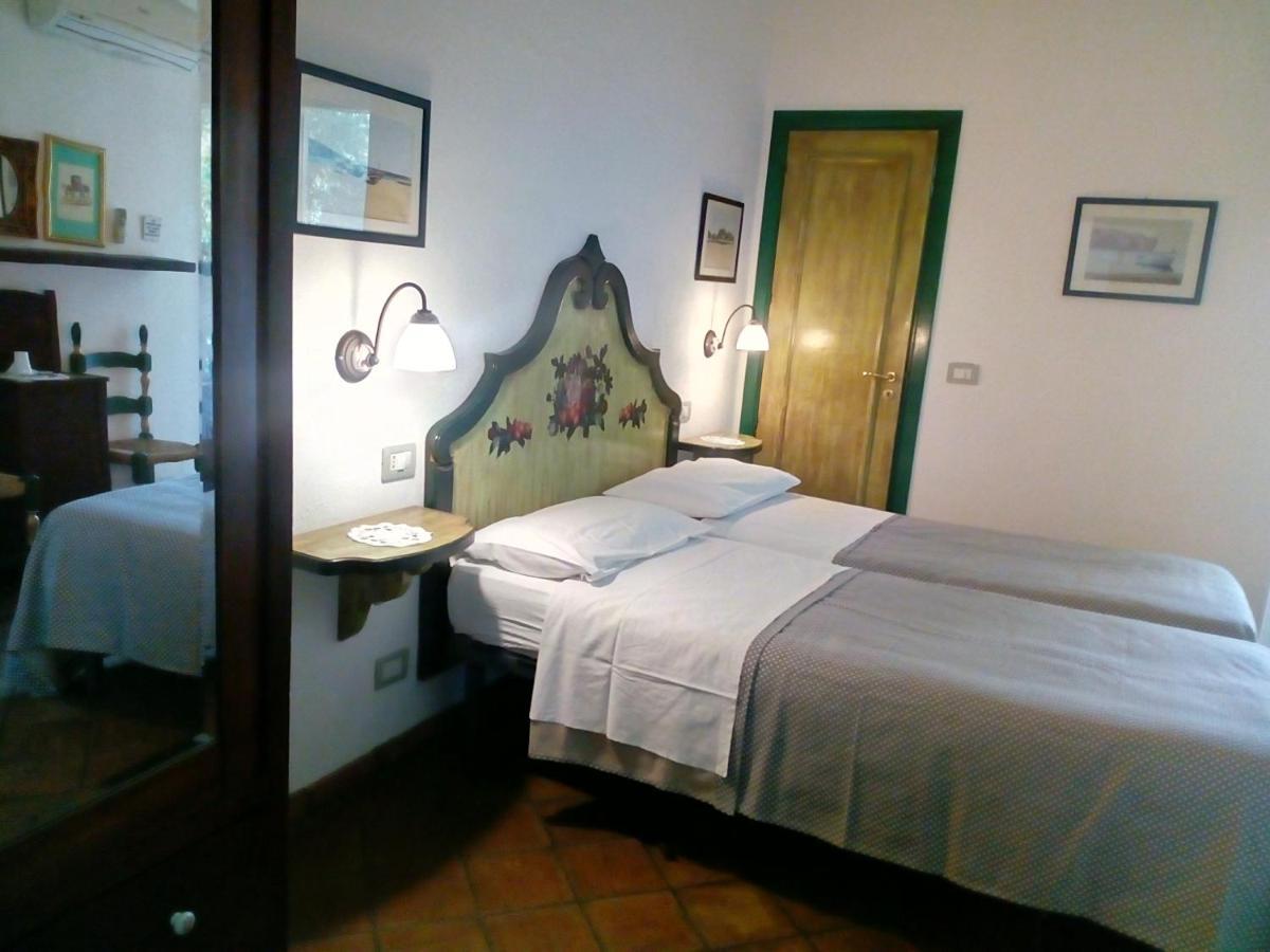 B&B Terre Di Sicilia Giardini Naxos Exterior foto