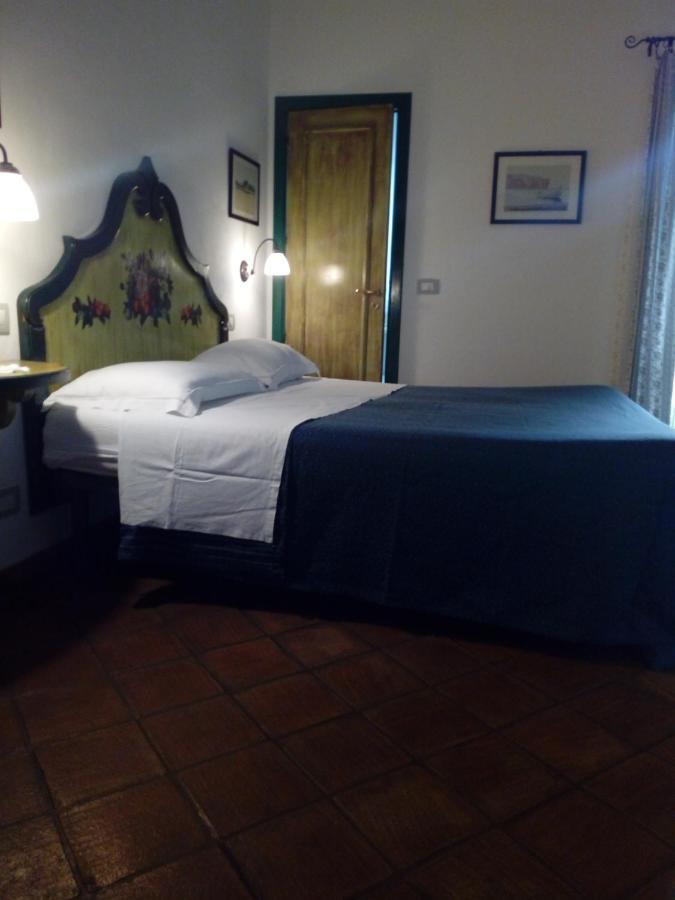 B&B Terre Di Sicilia Giardini Naxos Exterior foto
