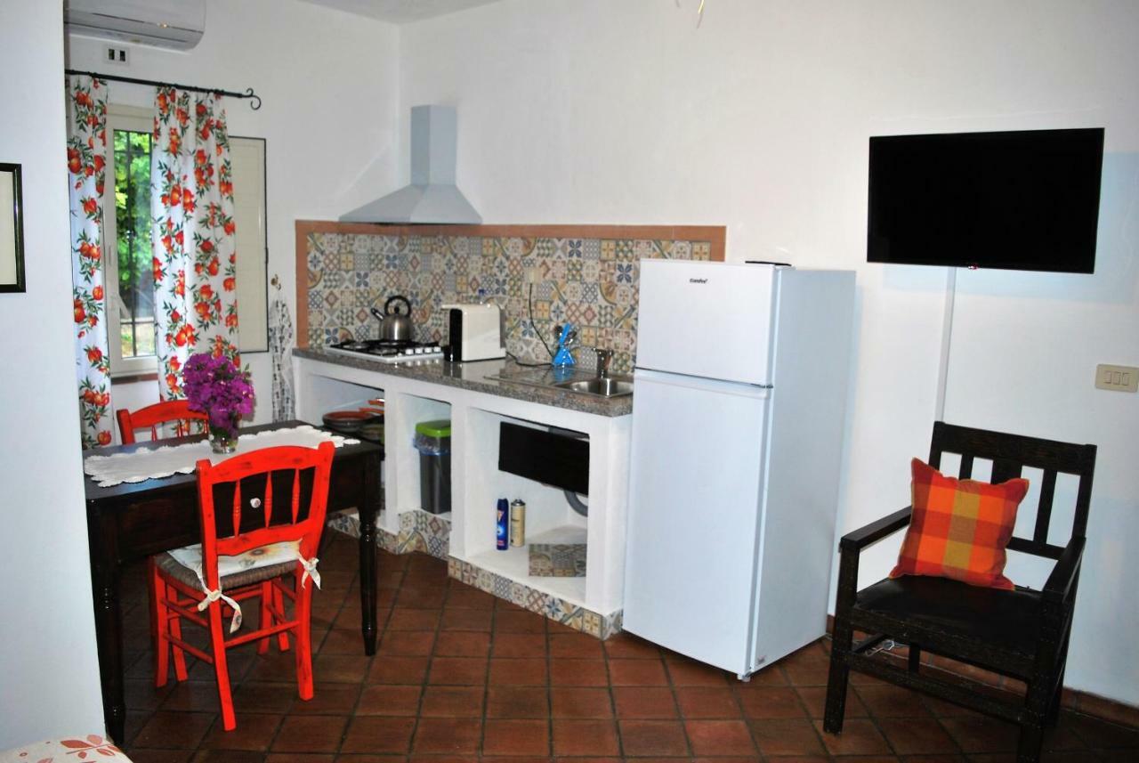B&B Terre Di Sicilia Giardini Naxos Exterior foto