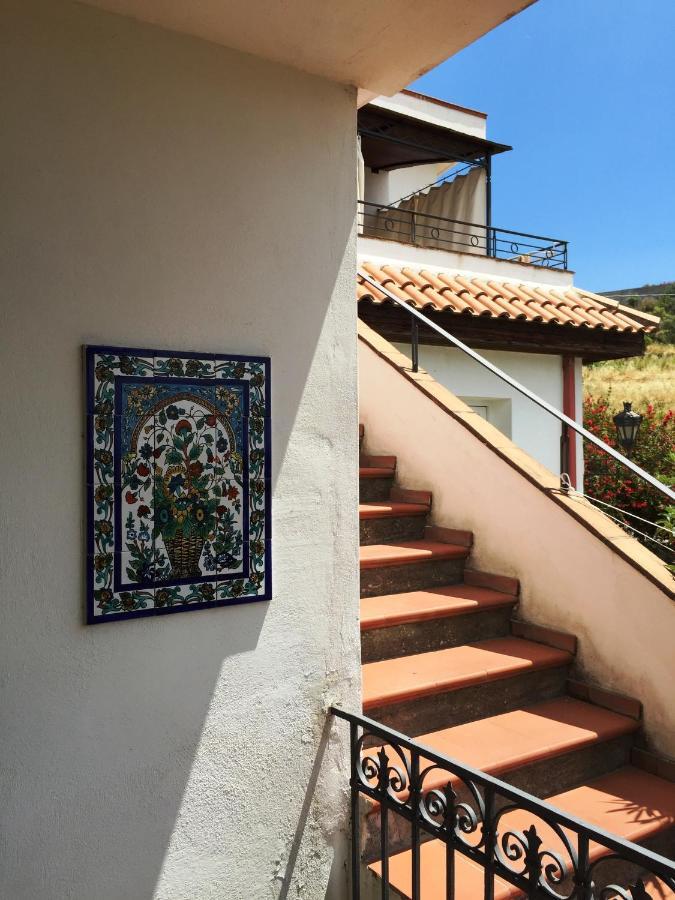 B&B Terre Di Sicilia Giardini Naxos Exterior foto